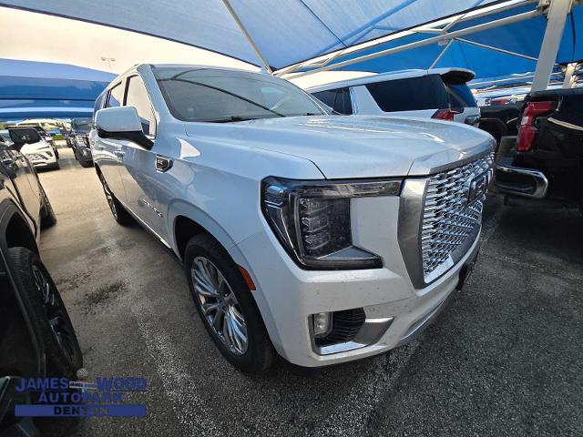 2022 GMC Yukon XL Vehicle Photo in DENTON, TX 76210-9321