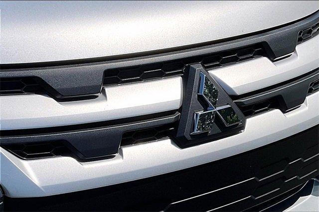 2024 Mitsubishi Outlander Sport Vehicle Photo in INDEPENDENCE, MO 64055-1314