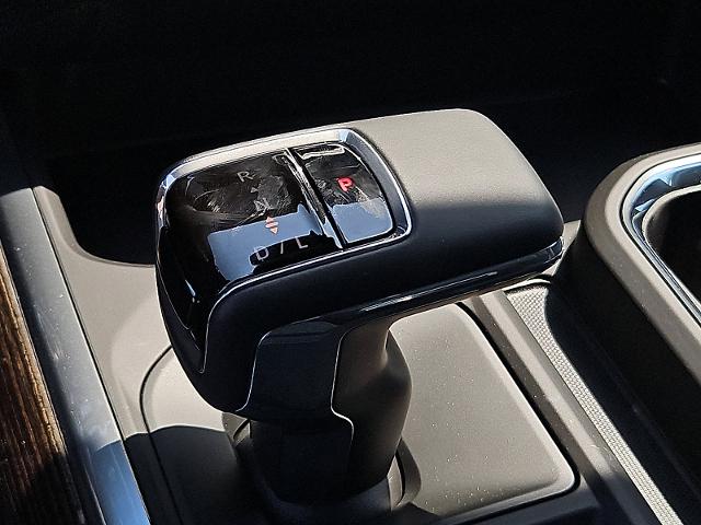 2025 GMC Sierra 1500 Vehicle Photo in TREVOSE, PA 19053-4984