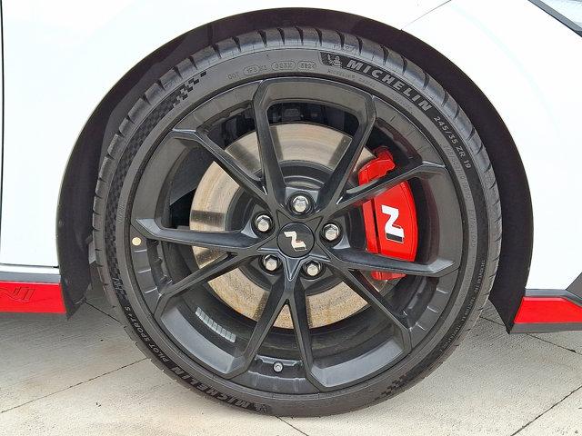2025 Hyundai ELANTRA N Vehicle Photo in Philadelphia, PA 19116
