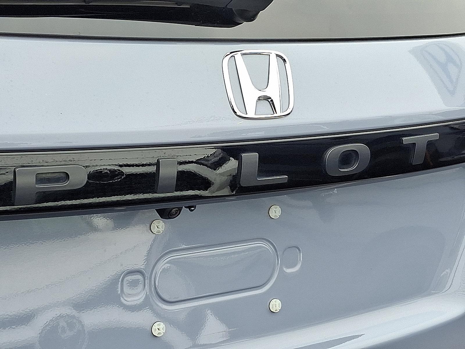 2023 Honda Pilot Vehicle Photo in Harrisburg, PA 17111