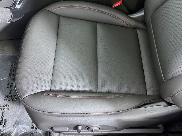 2025 Chevrolet Trax Vehicle Photo in PUYALLUP, WA 98371-4149