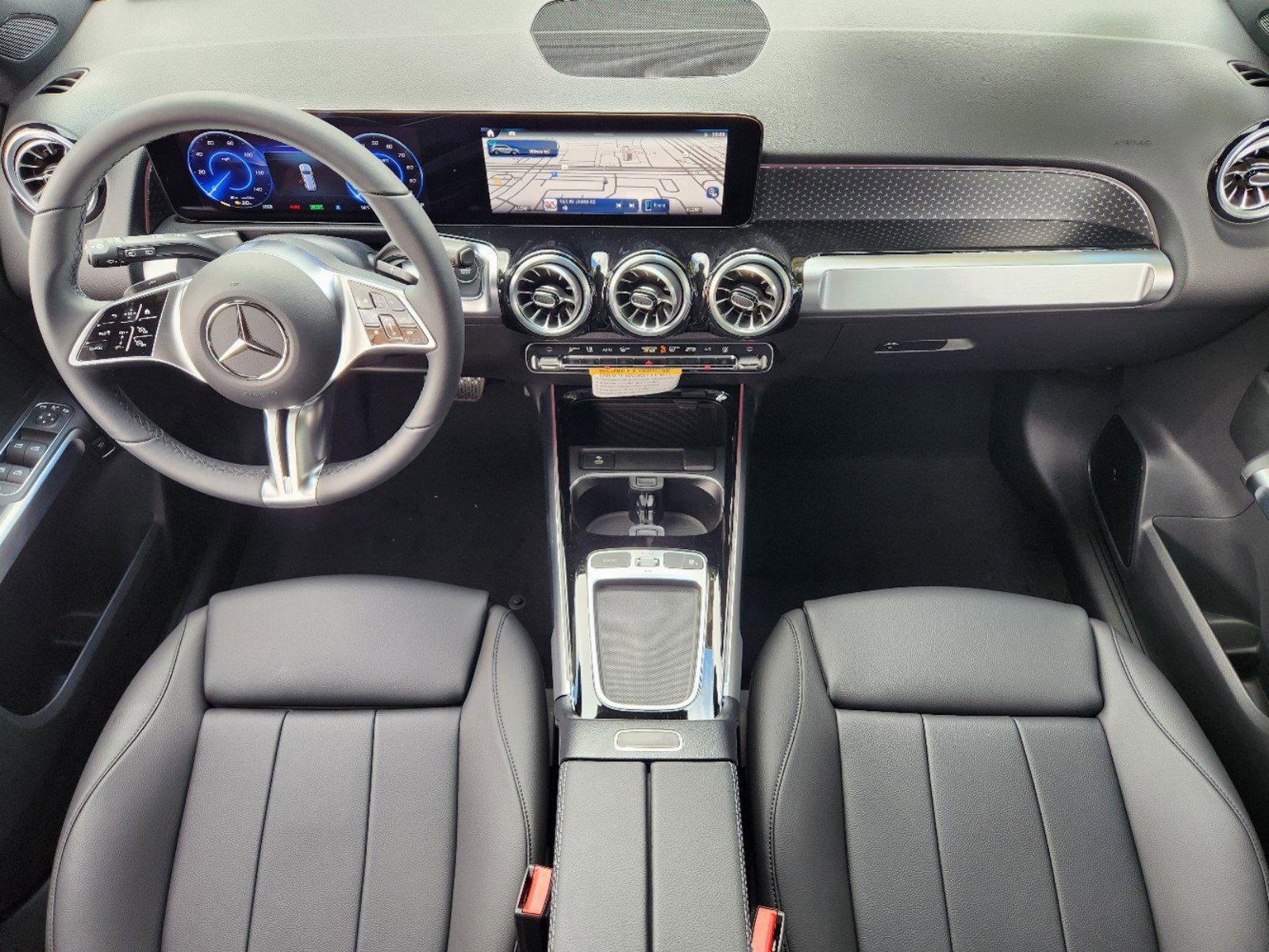 2024 Mercedes-Benz EQB Vehicle Photo in HOUSTON, TX 77079