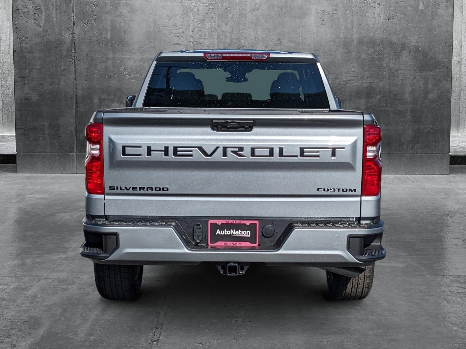 2024 Chevrolet Silverado 1500 Vehicle Photo in VALENCIA, CA 91355-1705