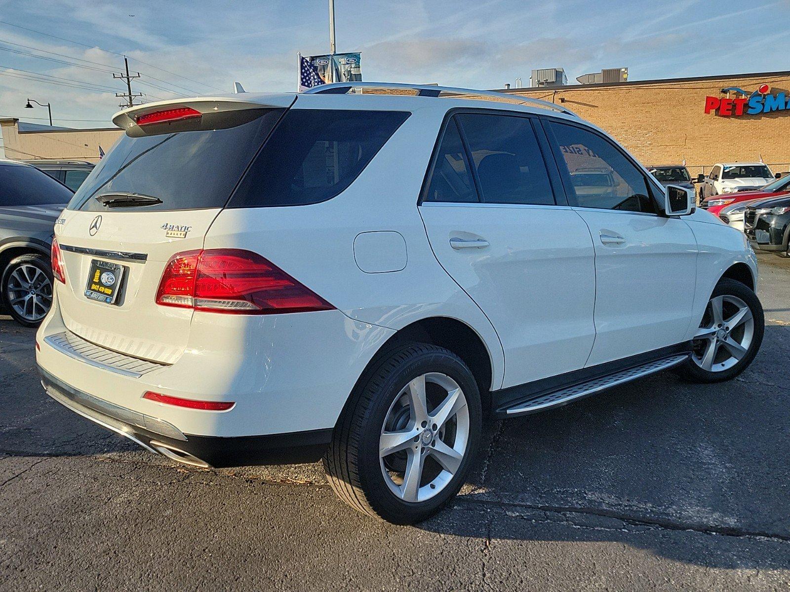 2016 Mercedes-Benz GLE Vehicle Photo in Saint Charles, IL 60174