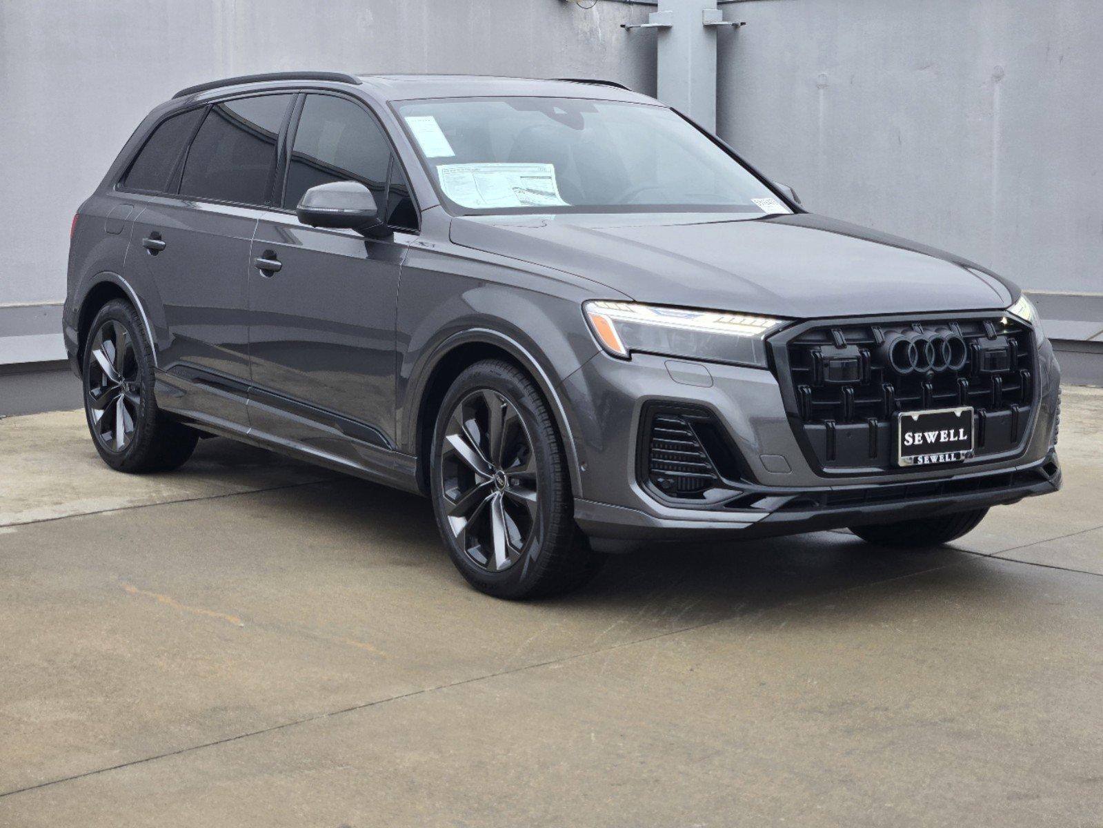 2025 Audi Q7 Vehicle Photo in SUGAR LAND, TX 77478