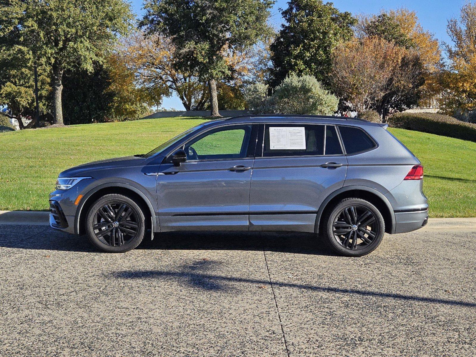 2022 Volkswagen Tiguan Vehicle Photo in Fort Worth, TX 76132