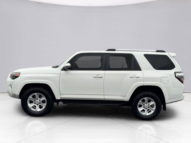 2022 Toyota 4Runner Vehicle Photo in LEOMINSTER, MA 01453-2952