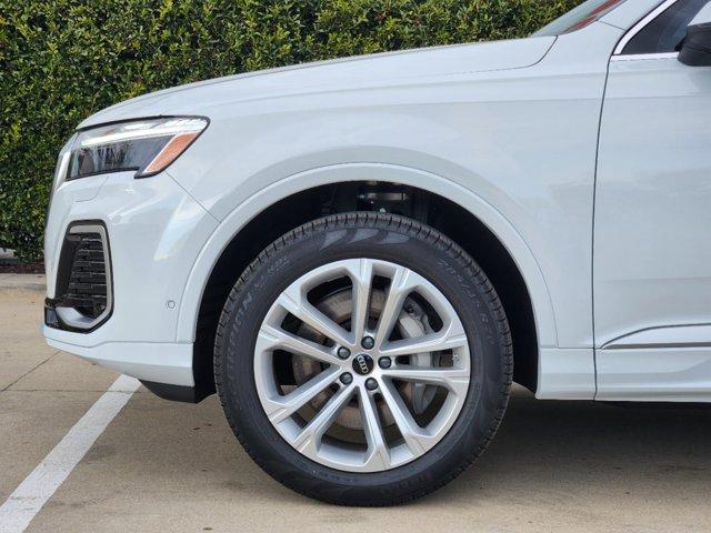 2025 Audi Q7 Vehicle Photo in HOUSTON, TX 77090