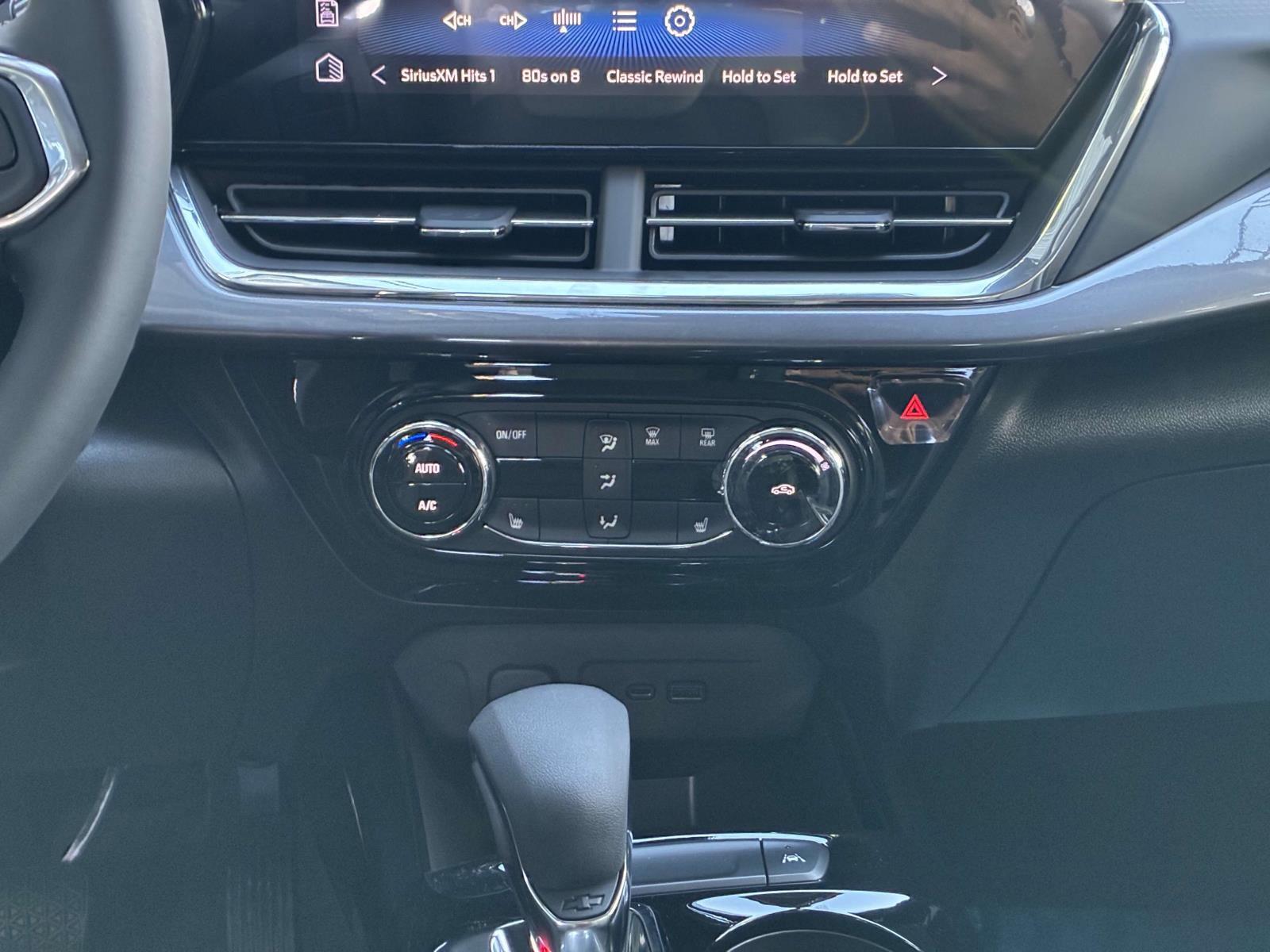 2025 Chevrolet Trax Vehicle Photo in LOS ANGELES, CA 90007-3794