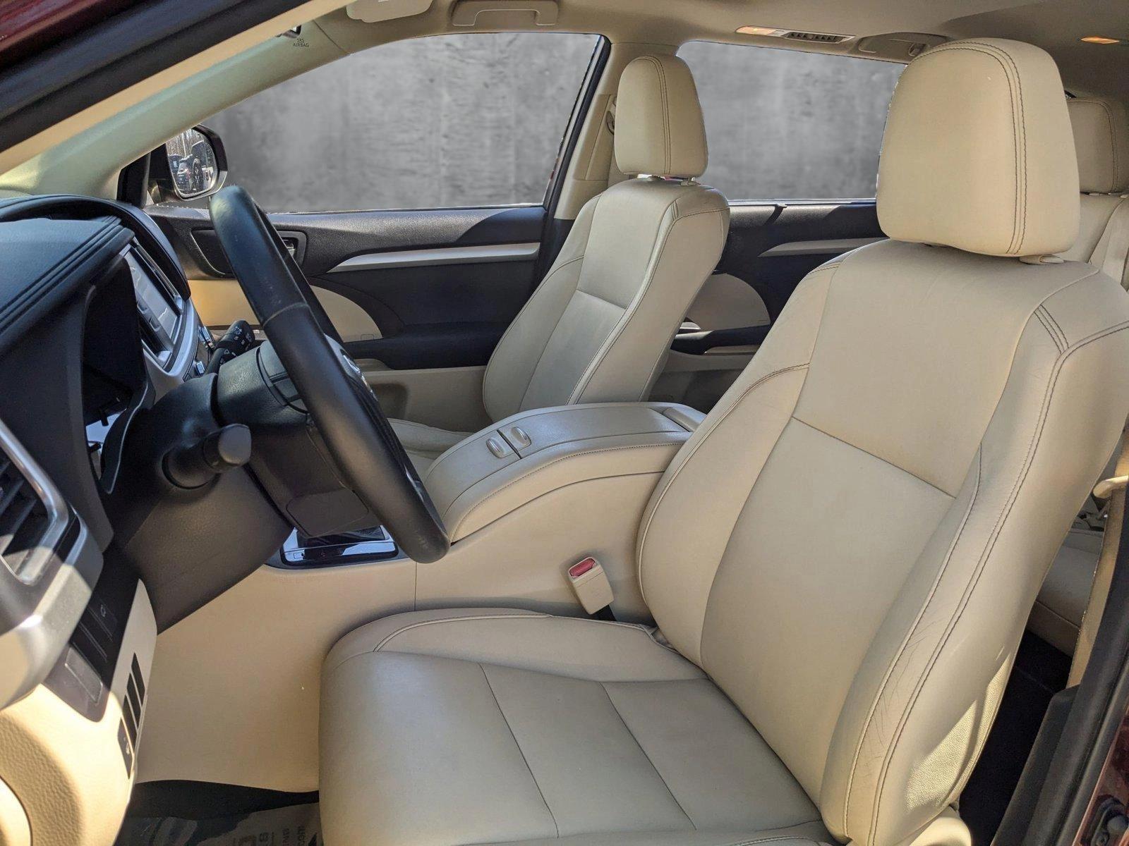 2014 Toyota Highlander Vehicle Photo in Cockeysville, MD 21030-2508