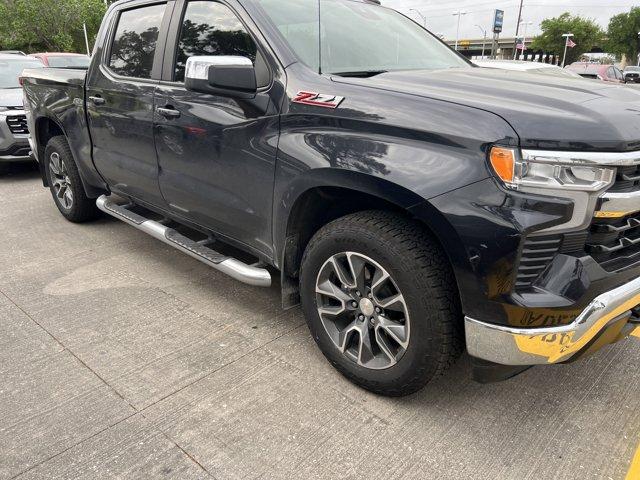 Certified 2022 Chevrolet Silverado 1500 LT with VIN 1GCUDDED8NZ561929 for sale in Jersey Village, TX