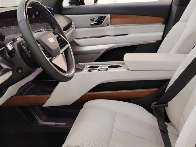 2026 Cadillac VISTIQ Vehicle Photo in PINEVILLE, NC 28134-8495