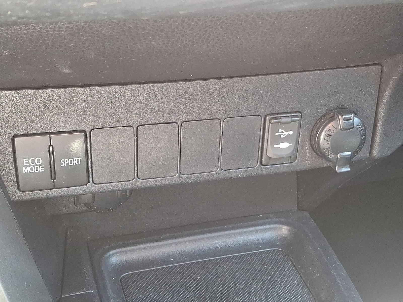 2015 Toyota RAV4 Vehicle Photo in Trevose, PA 19053