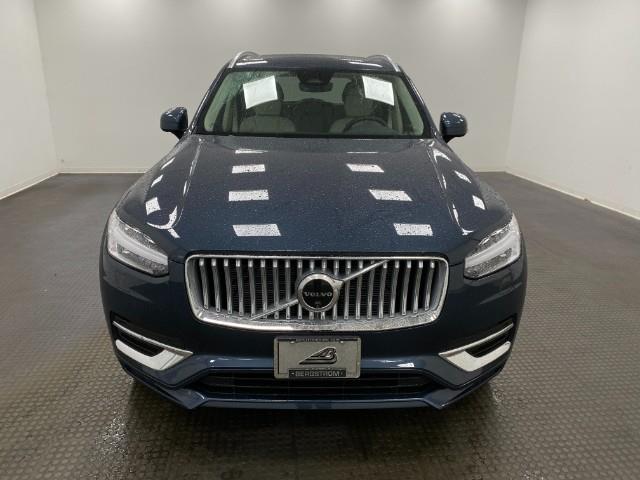 2025 Volvo XC90 Vehicle Photo in Appleton, WI 54913