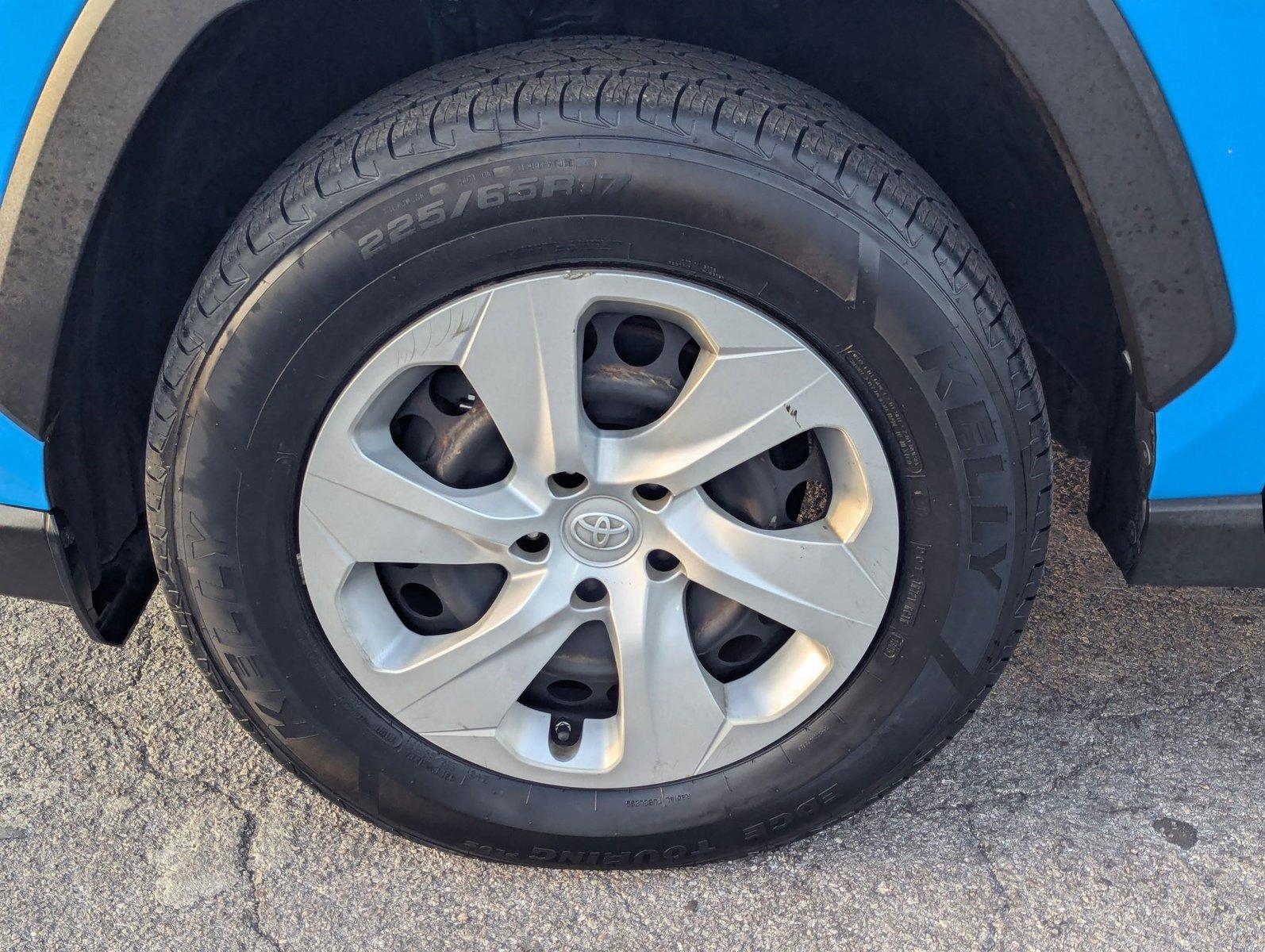2019 Toyota RAV4 Vehicle Photo in MIAMI, FL 33134-2699