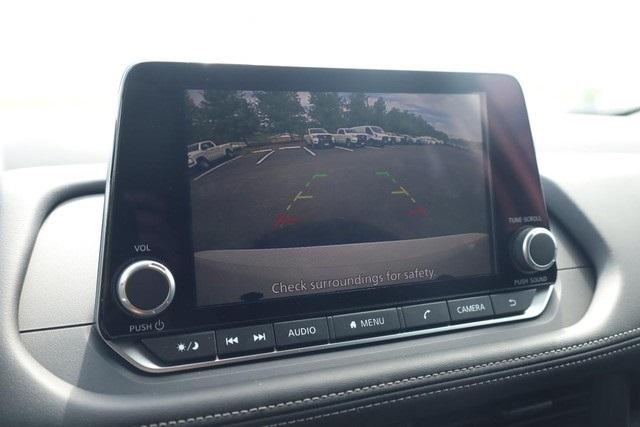2025 Nissan Rogue Vehicle Photo in Hazelwood, MO 63042