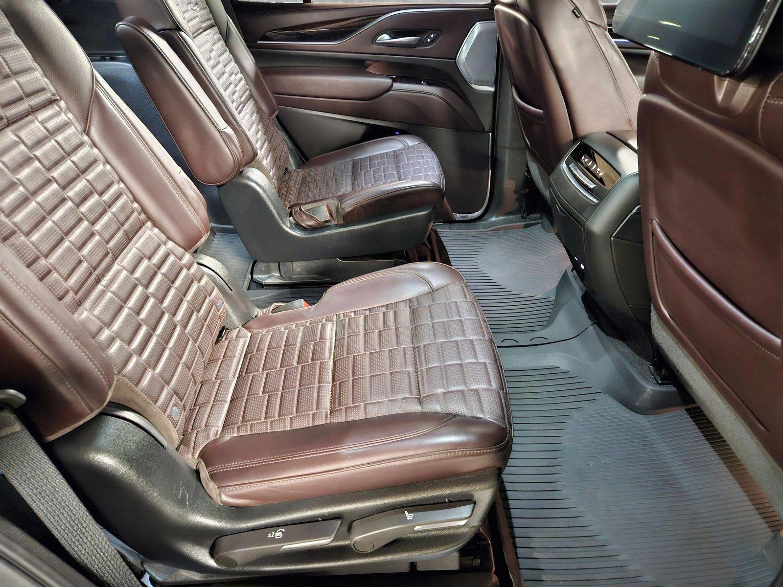2023 Cadillac Escalade Vehicle Photo in Tampa, FL 33614