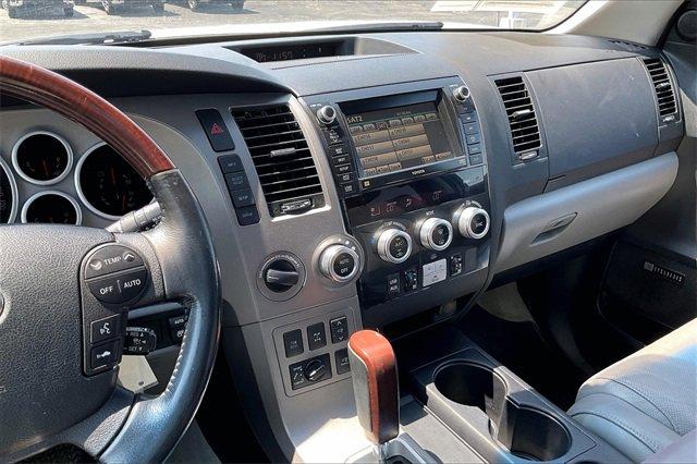 2011 Toyota Sequoia Vehicle Photo in INDEPENDENCE, MO 64055-1314