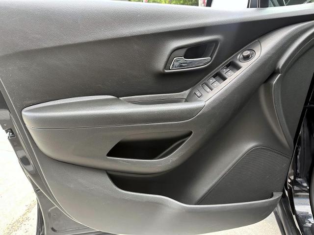 2022 Chevrolet Trax Vehicle Photo in Roslyn, NY 11576