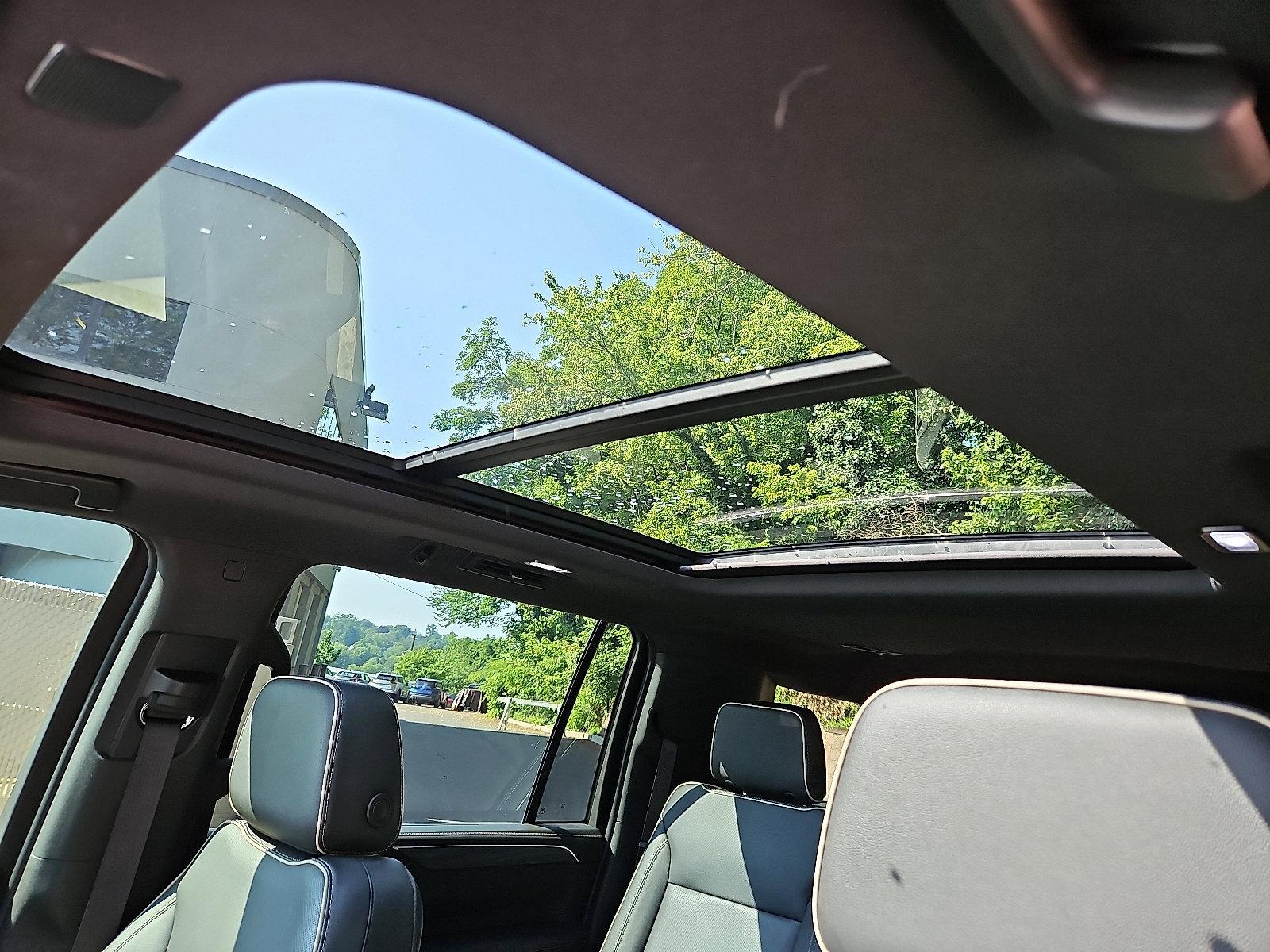 2022 GMC Yukon XL Vehicle Photo in Jenkintown, PA 19046