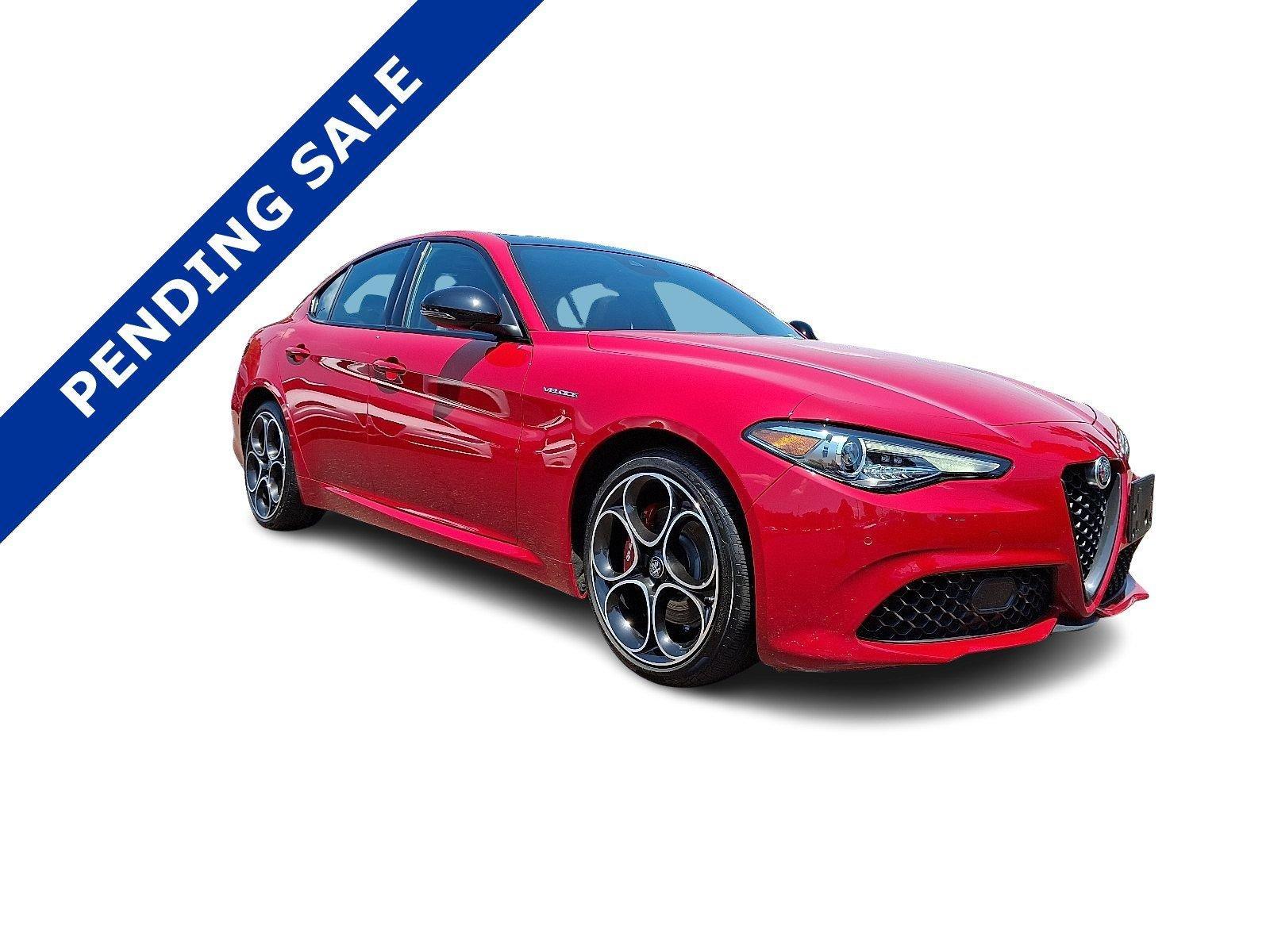 2022 Alfa Romeo Giulia Vehicle Photo in Willow Grove, PA 19090