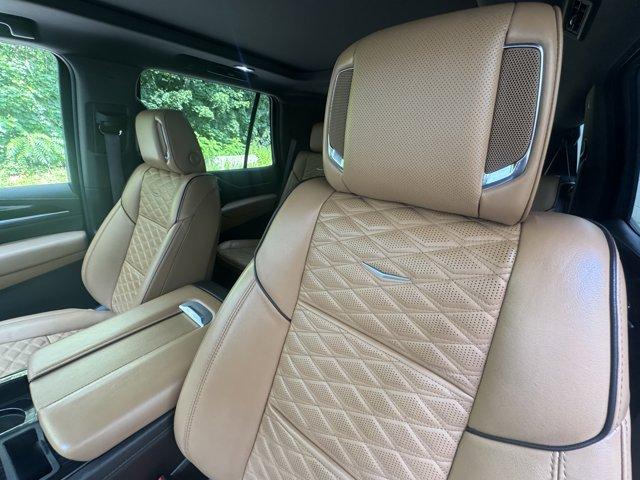 2021 Cadillac Escalade Vehicle Photo in LEOMINSTER, MA 01453-2952