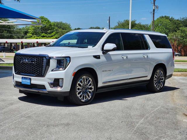 2023 GMC Yukon XL Vehicle Photo in DENTON, TX 76210-9321