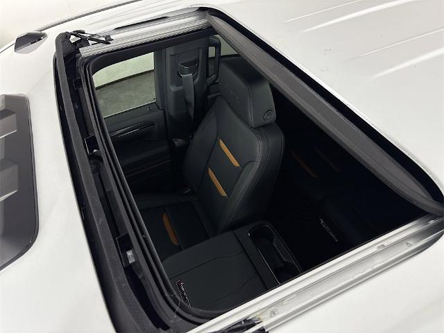 2025 GMC Sierra 3500 HD Vehicle Photo in PUYALLUP, WA 98371-4149