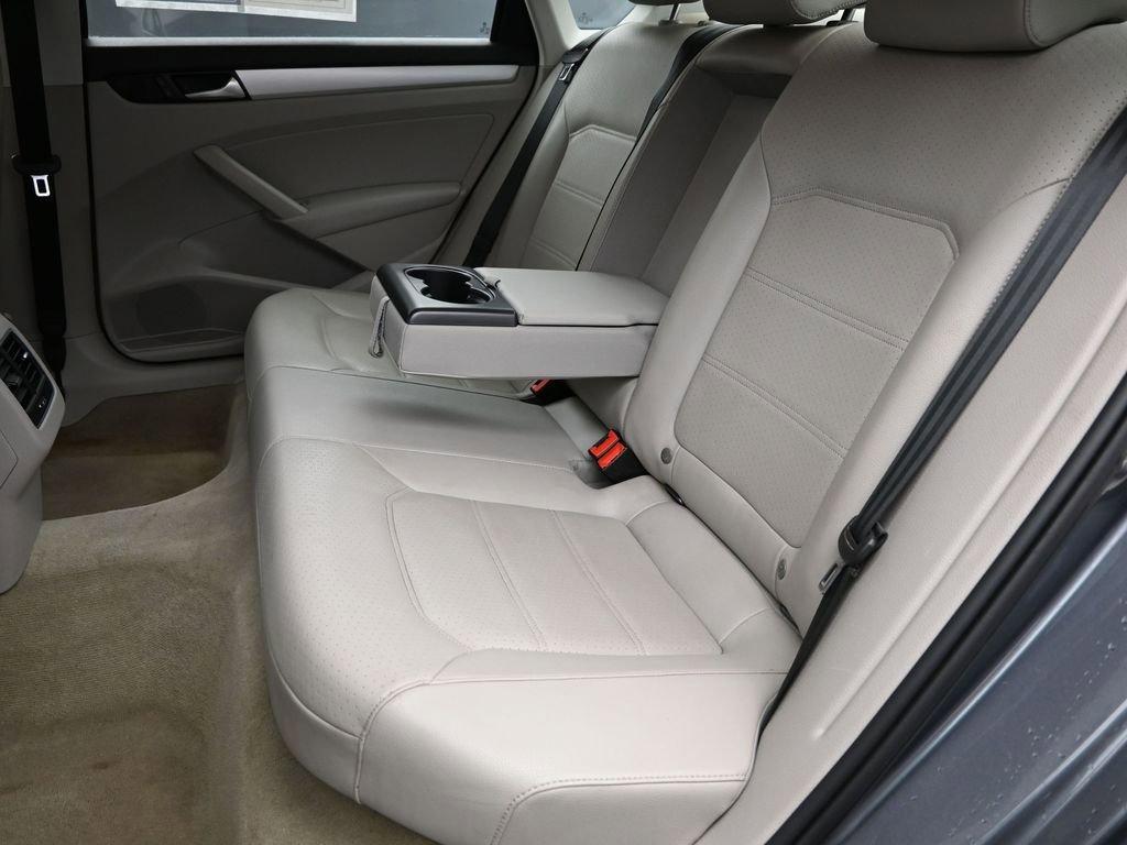 2013 Volkswagen Passat Vehicle Photo in Marion, IA 52302