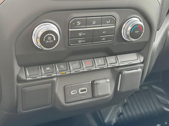 2025 GMC Sierra 1500 Vehicle Photo in COLUMBIA, MO 65203-3903
