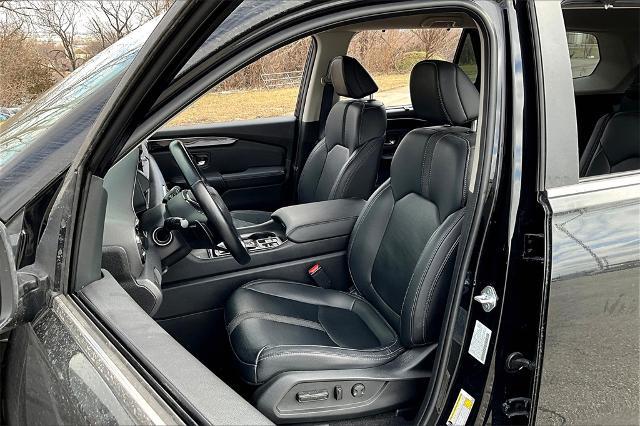 2023 Honda Pilot Vehicle Photo in Tulsa, OK 74145