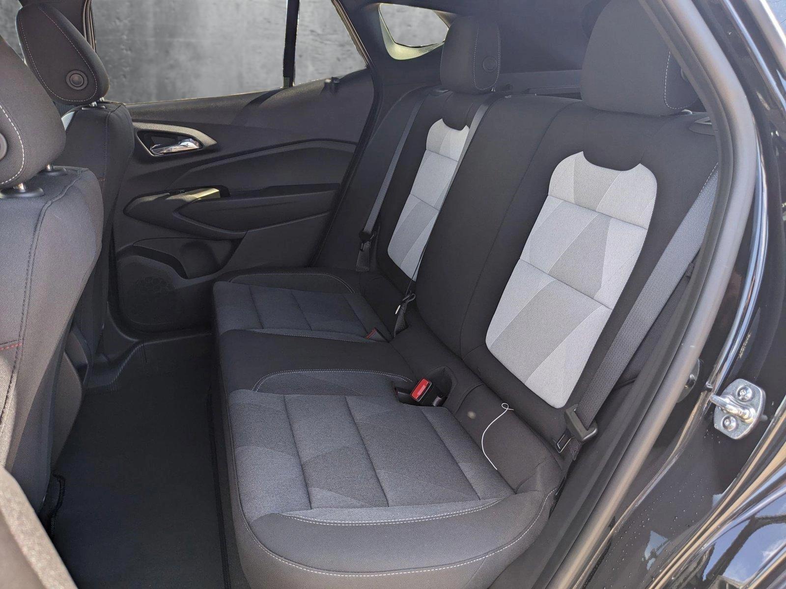 2025 Chevrolet Trax Vehicle Photo in HOUSTON, TX 77034-5009