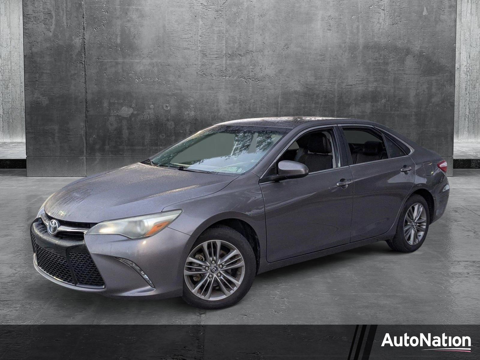 2016 Toyota Camry Vehicle Photo in PEMBROKE PINES, FL 33024-6534