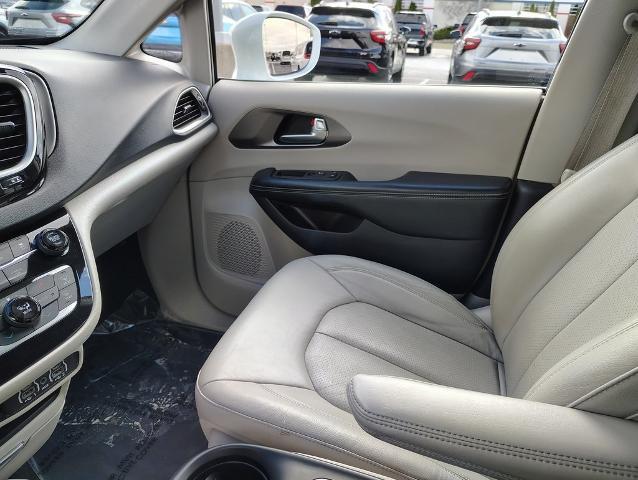 2021 Chrysler Pacifica Vehicle Photo in GREEN BAY, WI 54304-5303