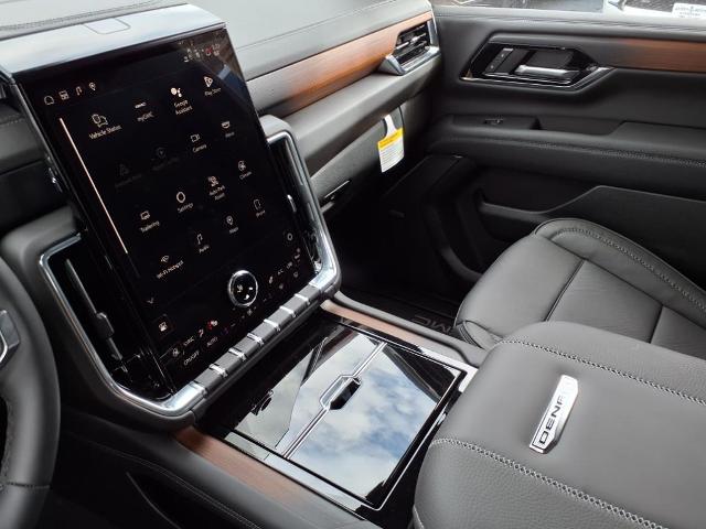 2025 GMC Yukon XL Vehicle Photo in Denton, TX 76205