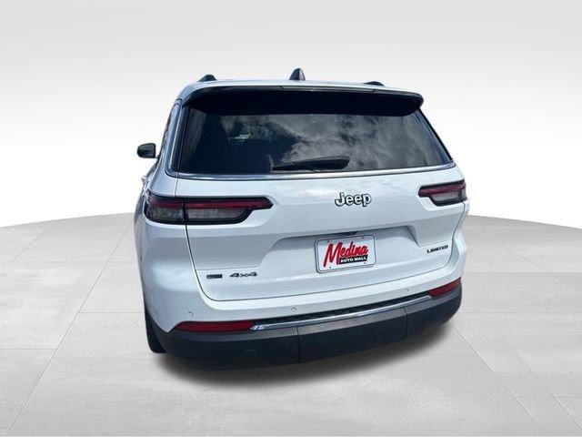 2021 Jeep Grand Cherokee L Vehicle Photo in MEDINA, OH 44256-9631