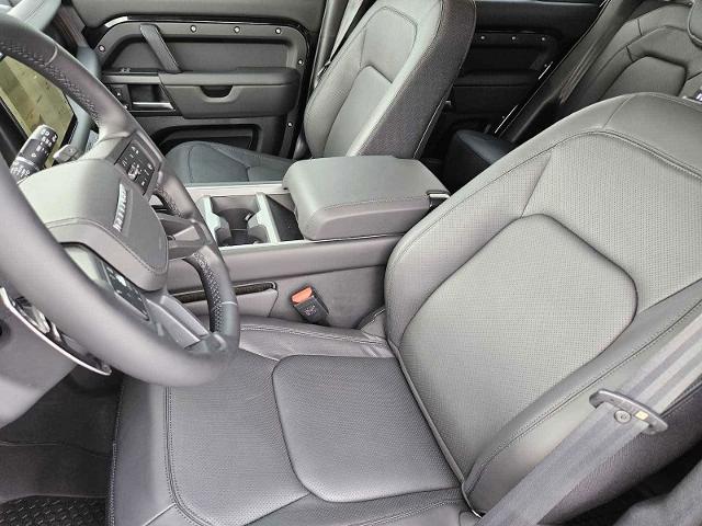 2025 Defender Vehicle Photo in AUSTIN, TX 78717