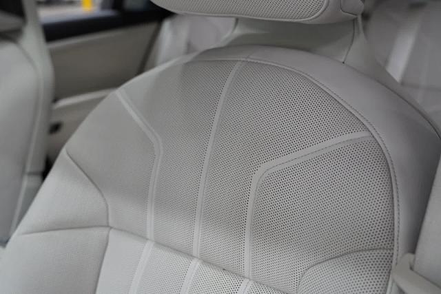2023 BMW 760i xDrive Vehicle Photo in GRAPEVINE, TX 76051