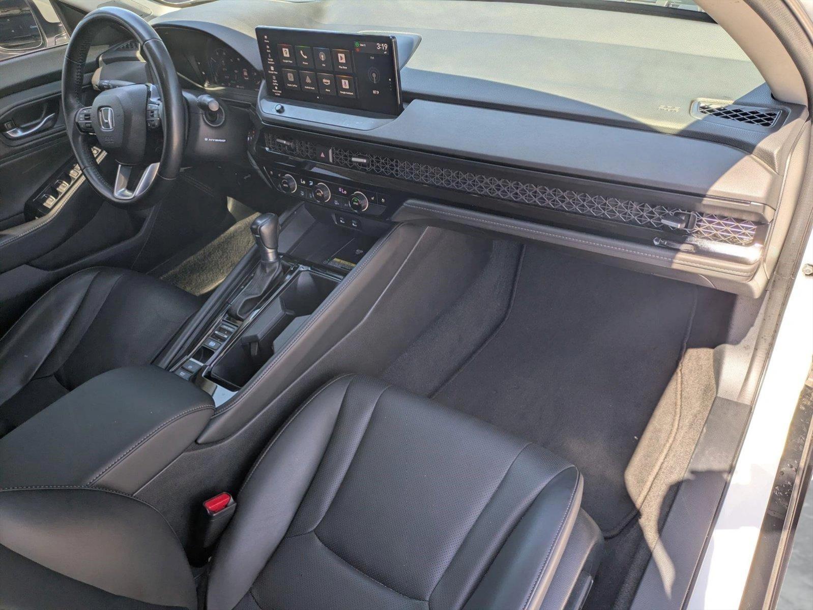 2023 Honda Accord Hybrid Vehicle Photo in Valencia, CA 91355-1794