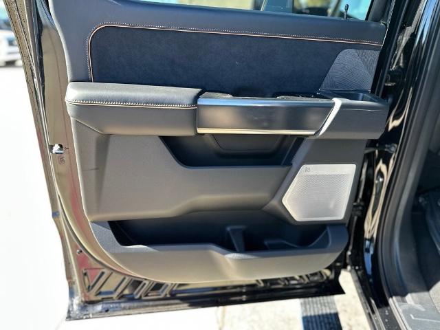 2024 Ford Super Duty F-250 SRW Vehicle Photo in San Antonio, TX 78230