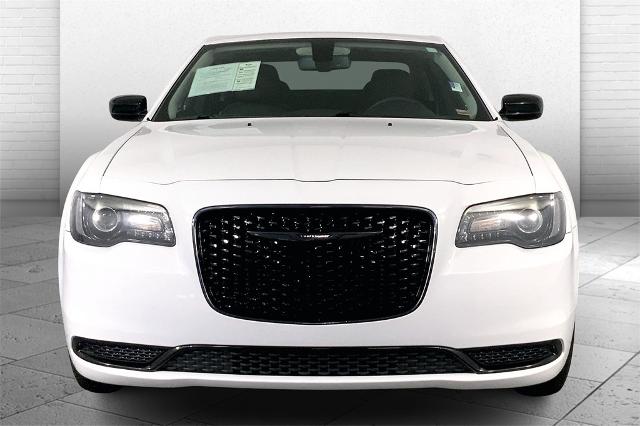 2022 Chrysler 300 Vehicle Photo in Kansas City, MO 64114