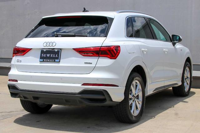 2024 Audi Q3 Vehicle Photo in SUGAR LAND, TX 77478