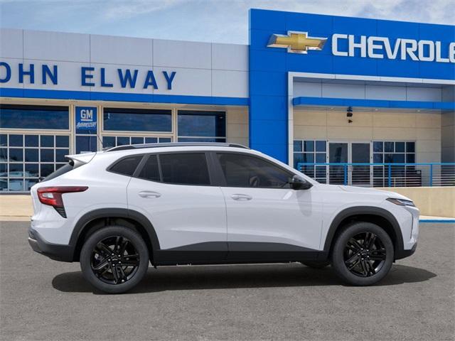 2025 Chevrolet Trax Vehicle Photo in ENGLEWOOD, CO 80113-6708