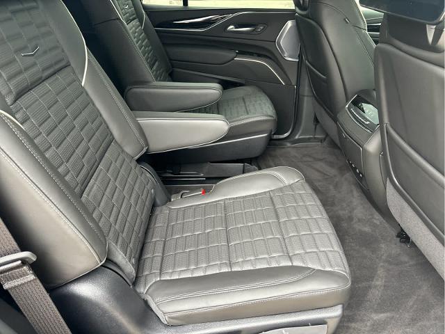 2024 Cadillac Escalade Vehicle Photo in Grapevine, TX 76051