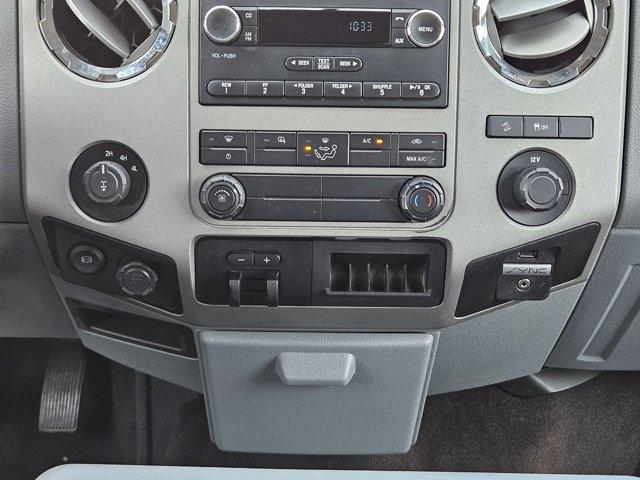 2016 Ford Super Duty F-250 SRW Vehicle Photo in San Antonio, TX 78230