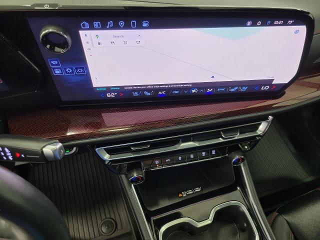 2024 Chevrolet Traverse Vehicle Photo in APPLETON, WI 54914-4656
