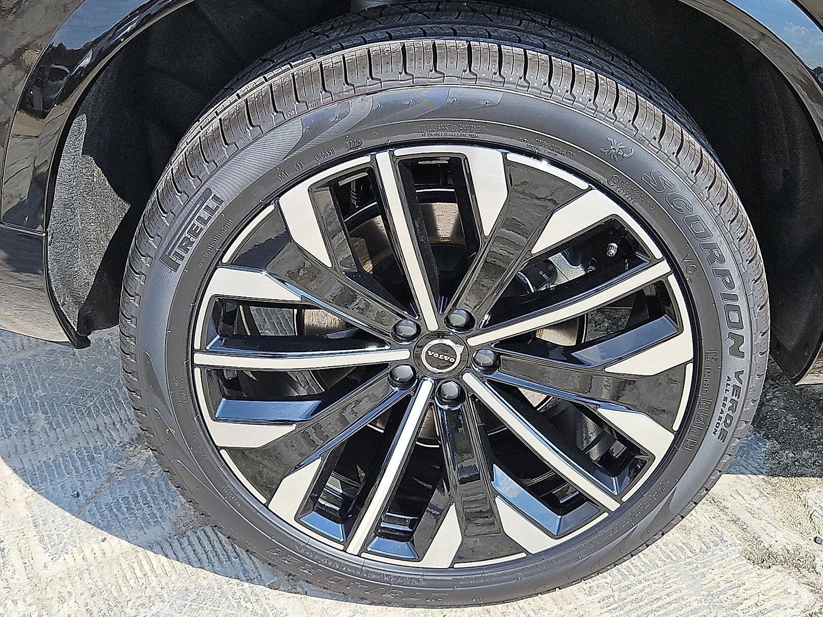 2026 Volvo XC90 Vehicle Photo in Trevose, PA 19053