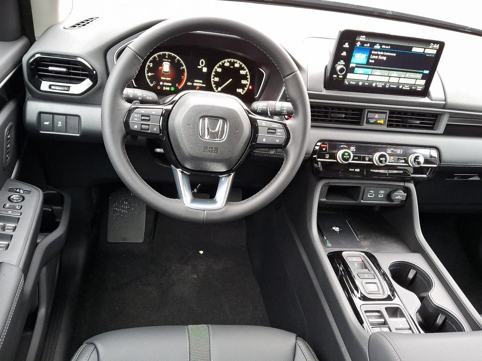 2025 Honda Pilot Vehicle Photo in Harrisburg, PA 17111