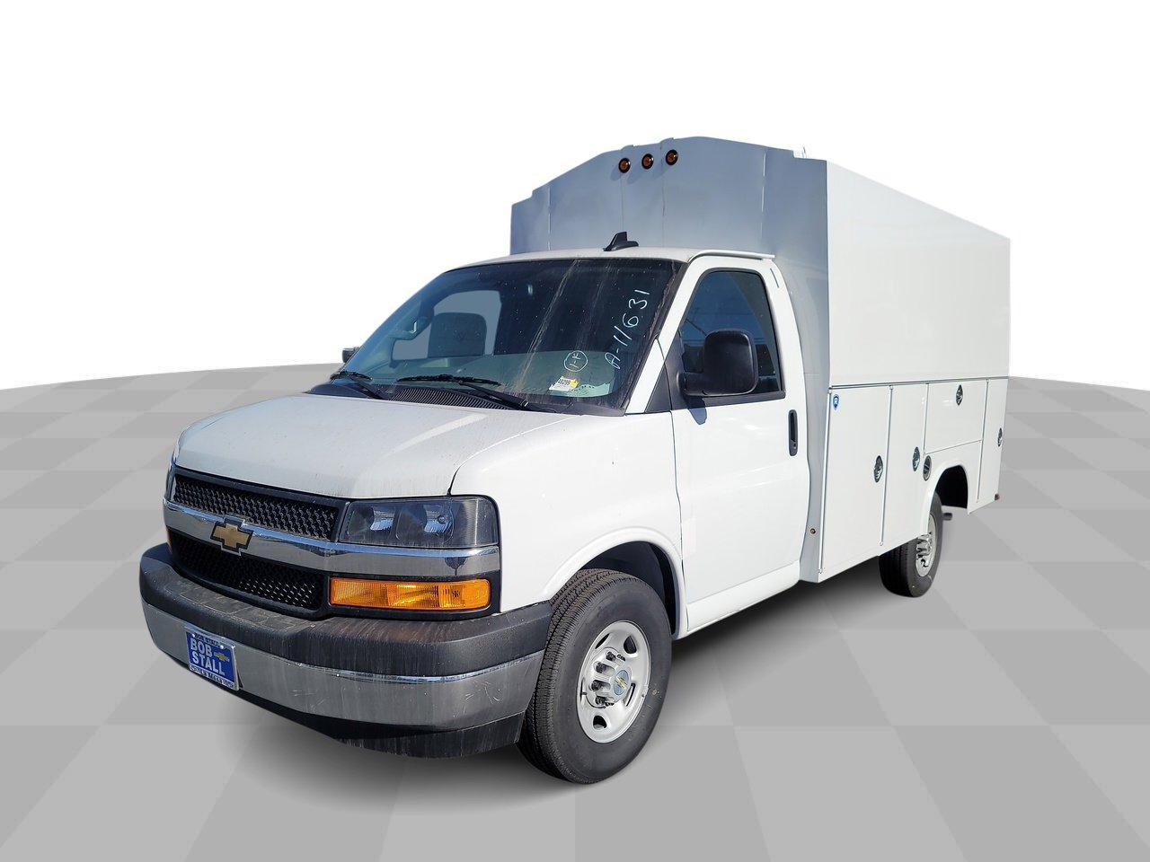 2024 Chevrolet Express Commercial Cutaway Vehicle Photo in LA MESA, CA 91942-8211